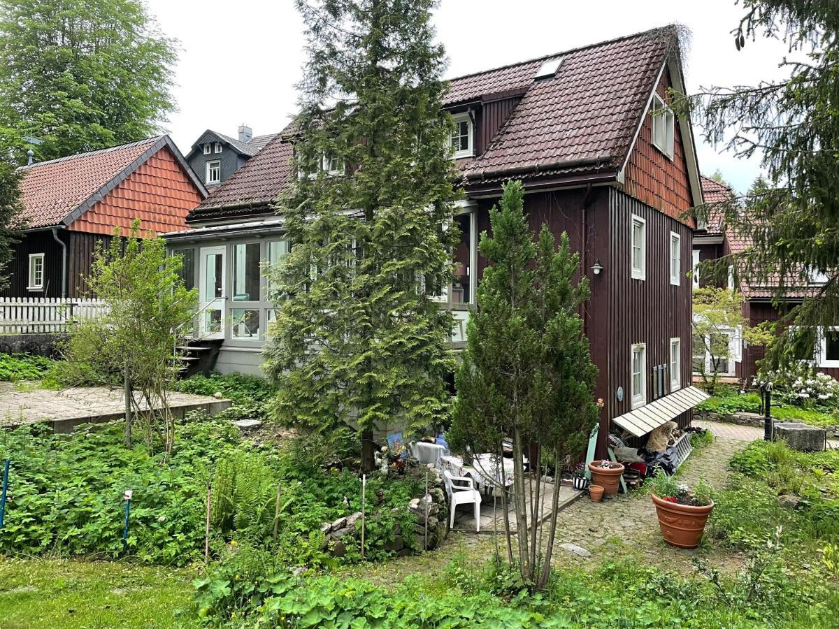 Liebevoll Eingerichtetes Ferienhaus Mit Grossem Garten Clausthal-Zellerfeld Buitenkant foto